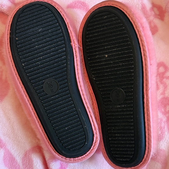 Victoria's Secret Signature Pink Slippers - Picture 2 of 5